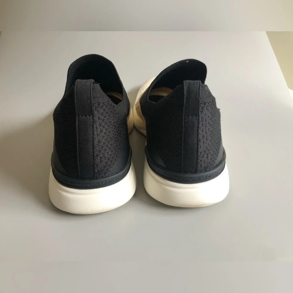 TechLoom Bliss Knit Running Shoe (Women) Size: US 7.5 EUR 38 - Picture 5 of 12